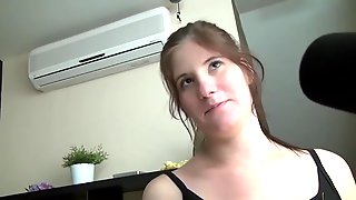 Pregnant girl can not hold back from..