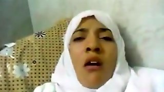 Beautifull arab in hijab fuck