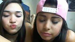 2 teen girls licking 1 teen pussy on..